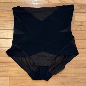 Honeylove Black SuperPower Briefs Shapewear